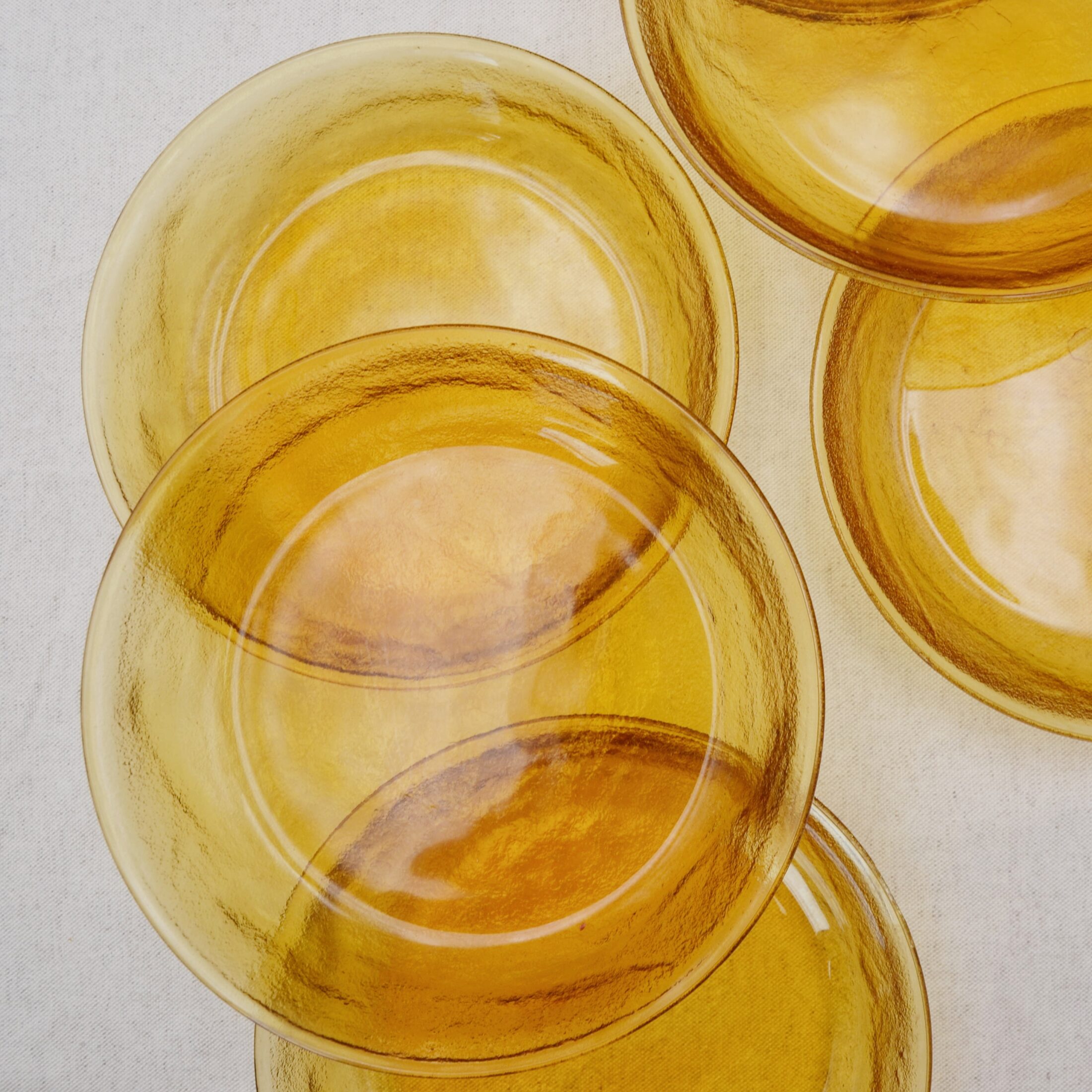 Les assiettes ambrées