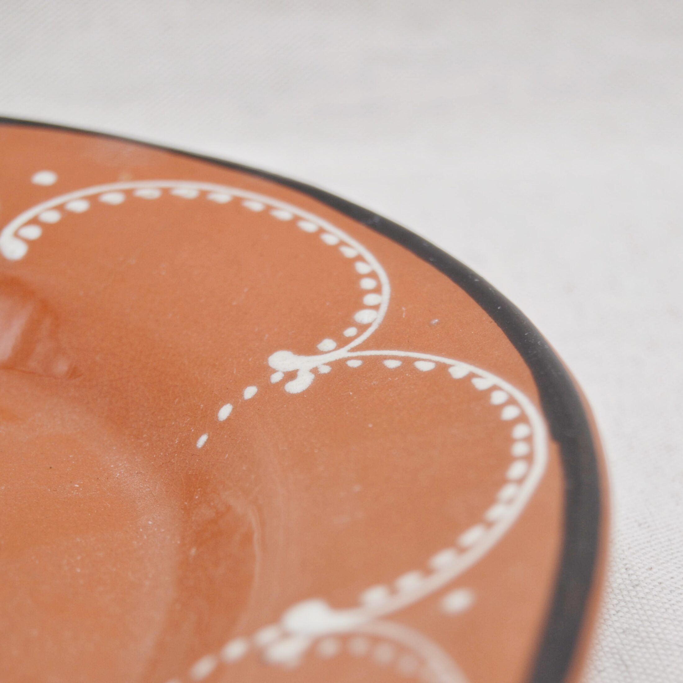 Le plat portugais en terre cuite