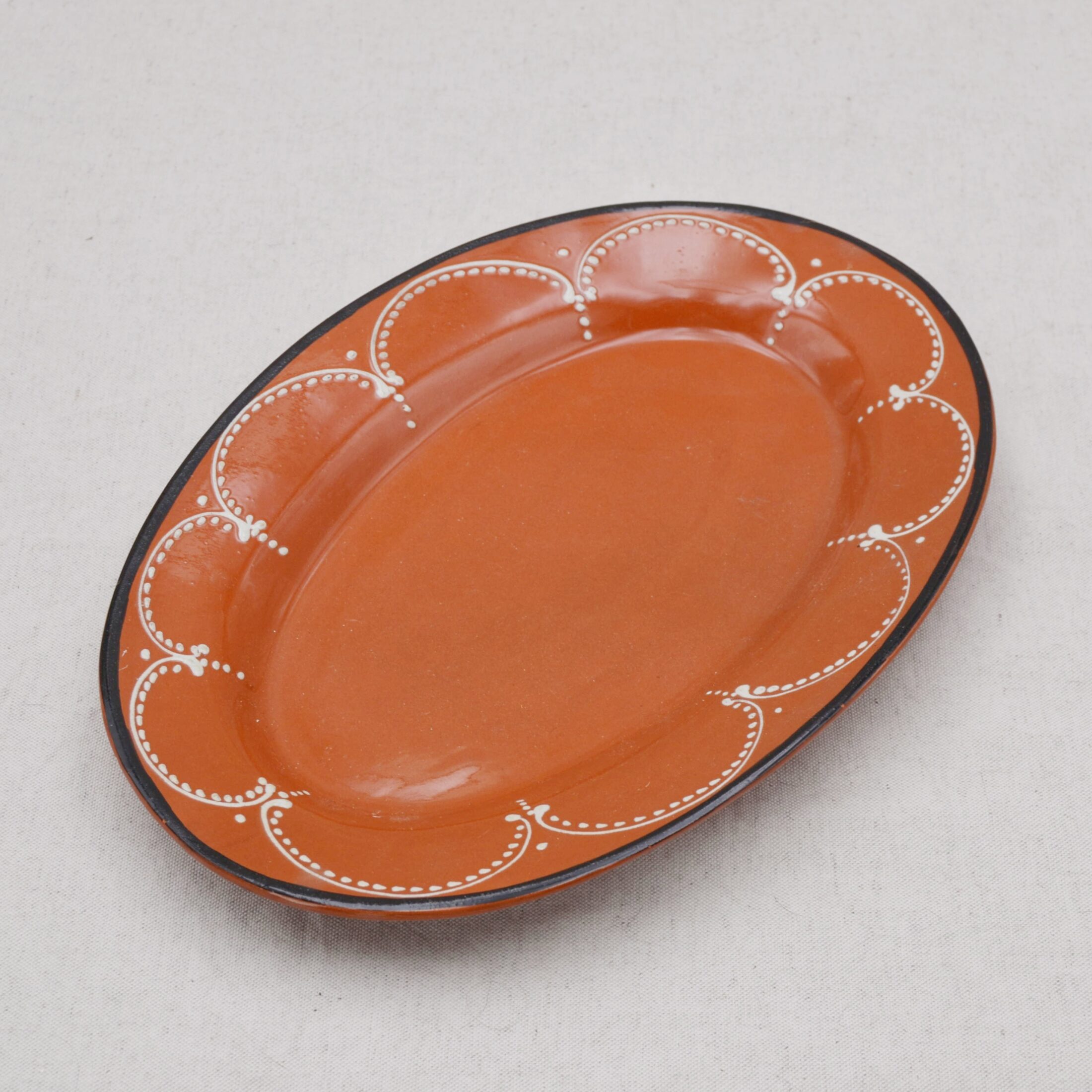 Le plat portugais en terre cuite