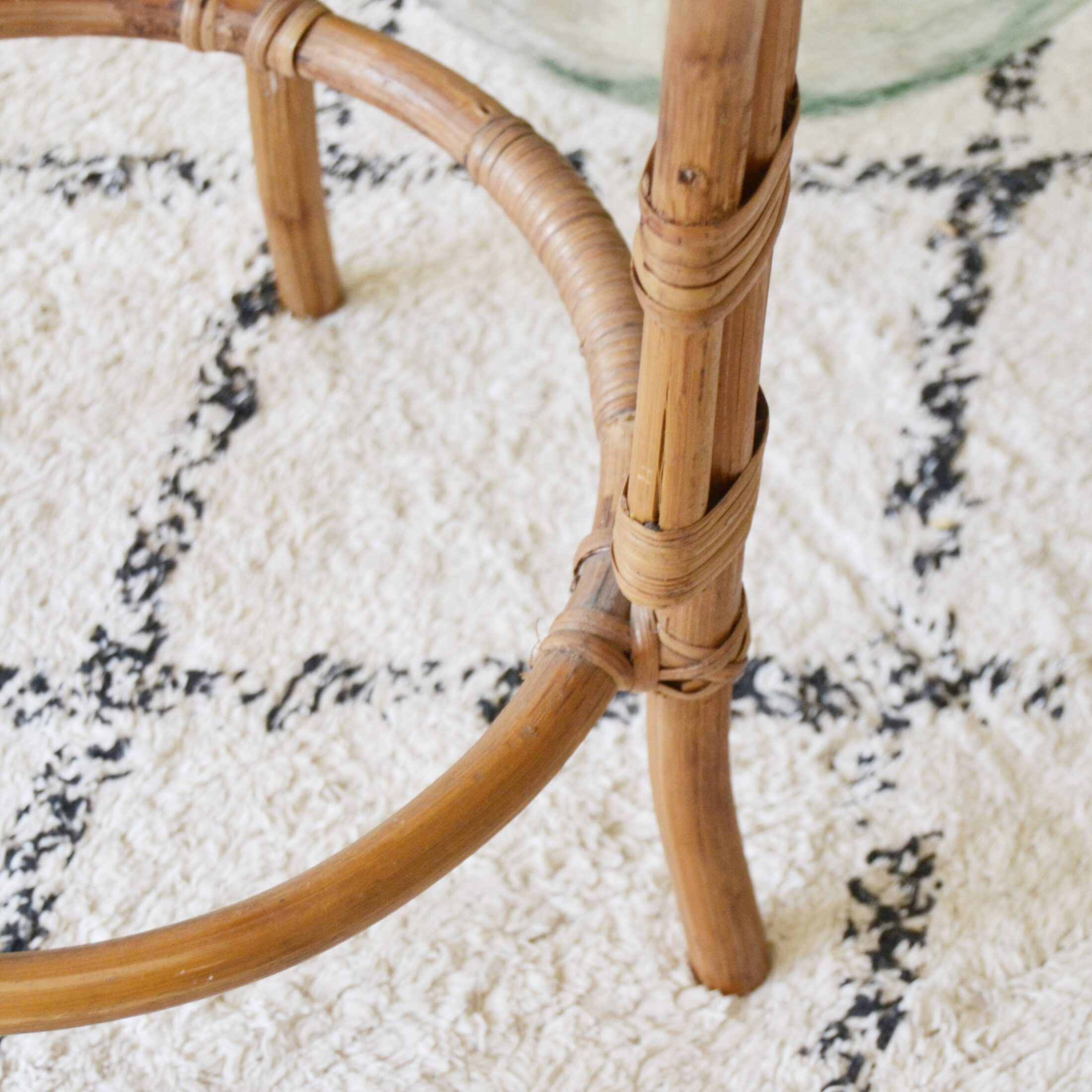 Le bout de canapé en rotin