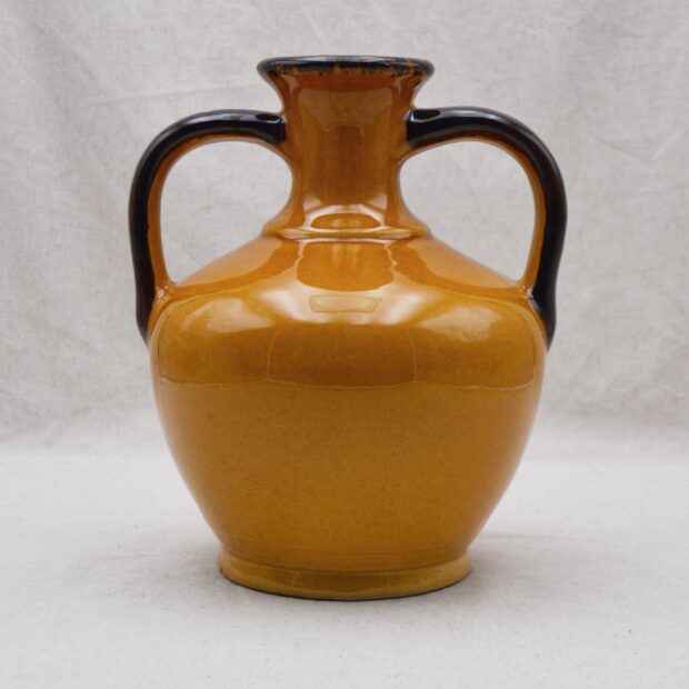 L’amphore jaune et noire