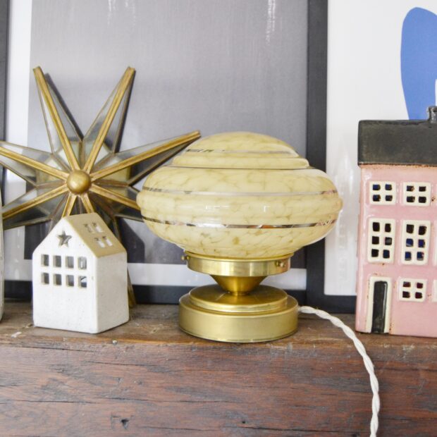 La lampe à poser soucoupe volante