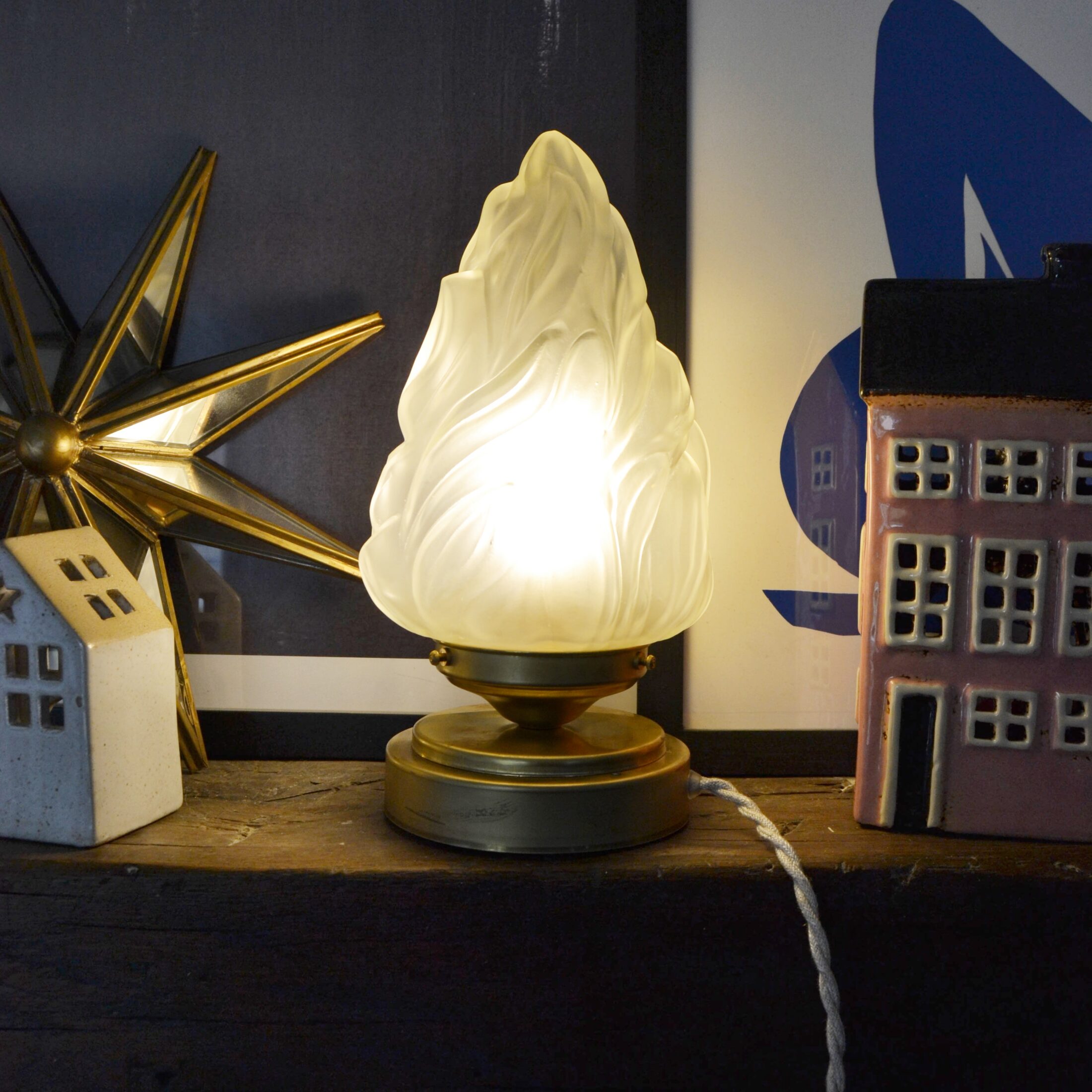 La lampe à poser flamme