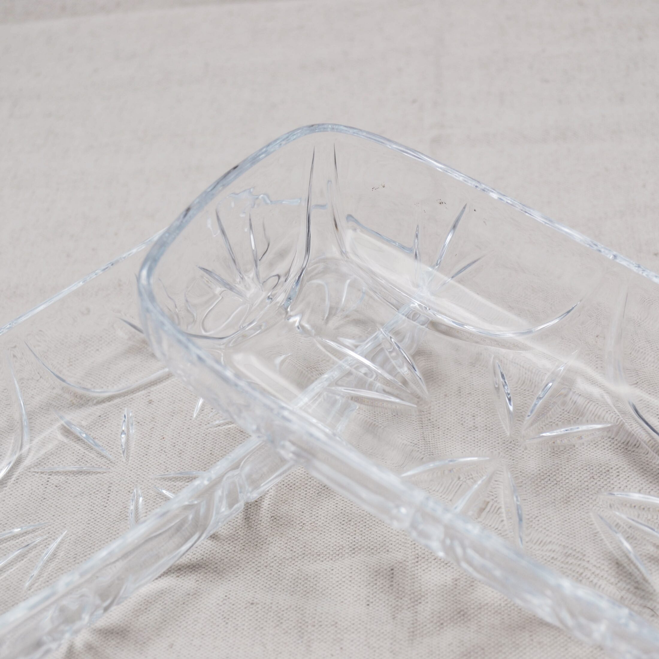 Les ramequins rectangulaires en cristal