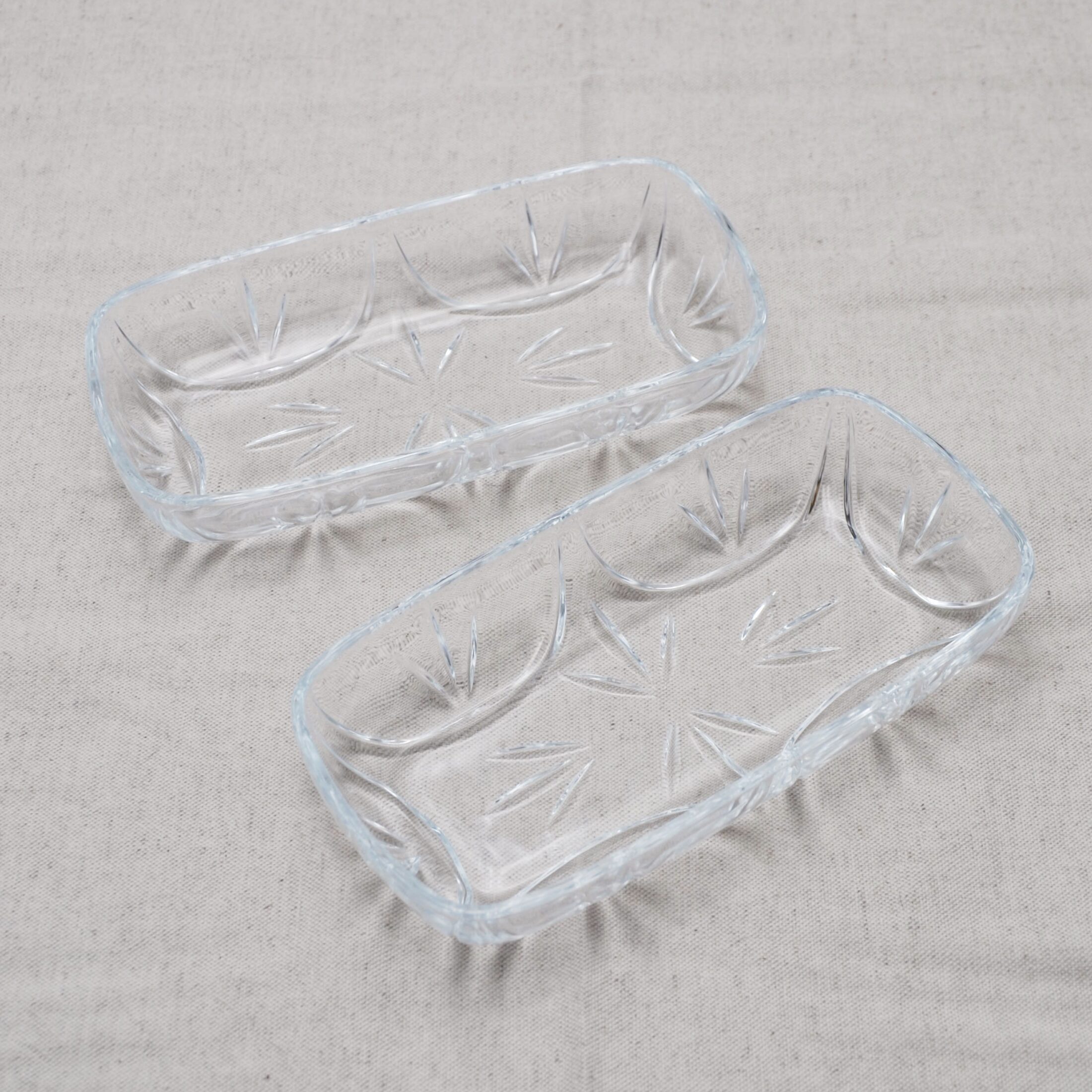 Les ramequins rectangulaires en cristal