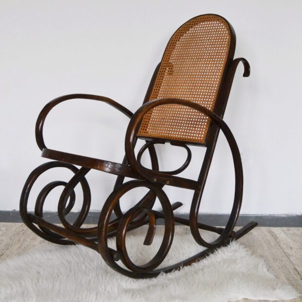 Le rocking-chair et son cannage