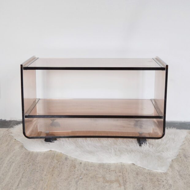 La desserte en plexiglas