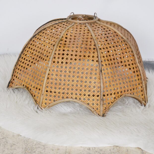 L’abat-jour en cannage