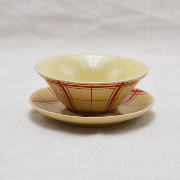 La tasse à carreaux