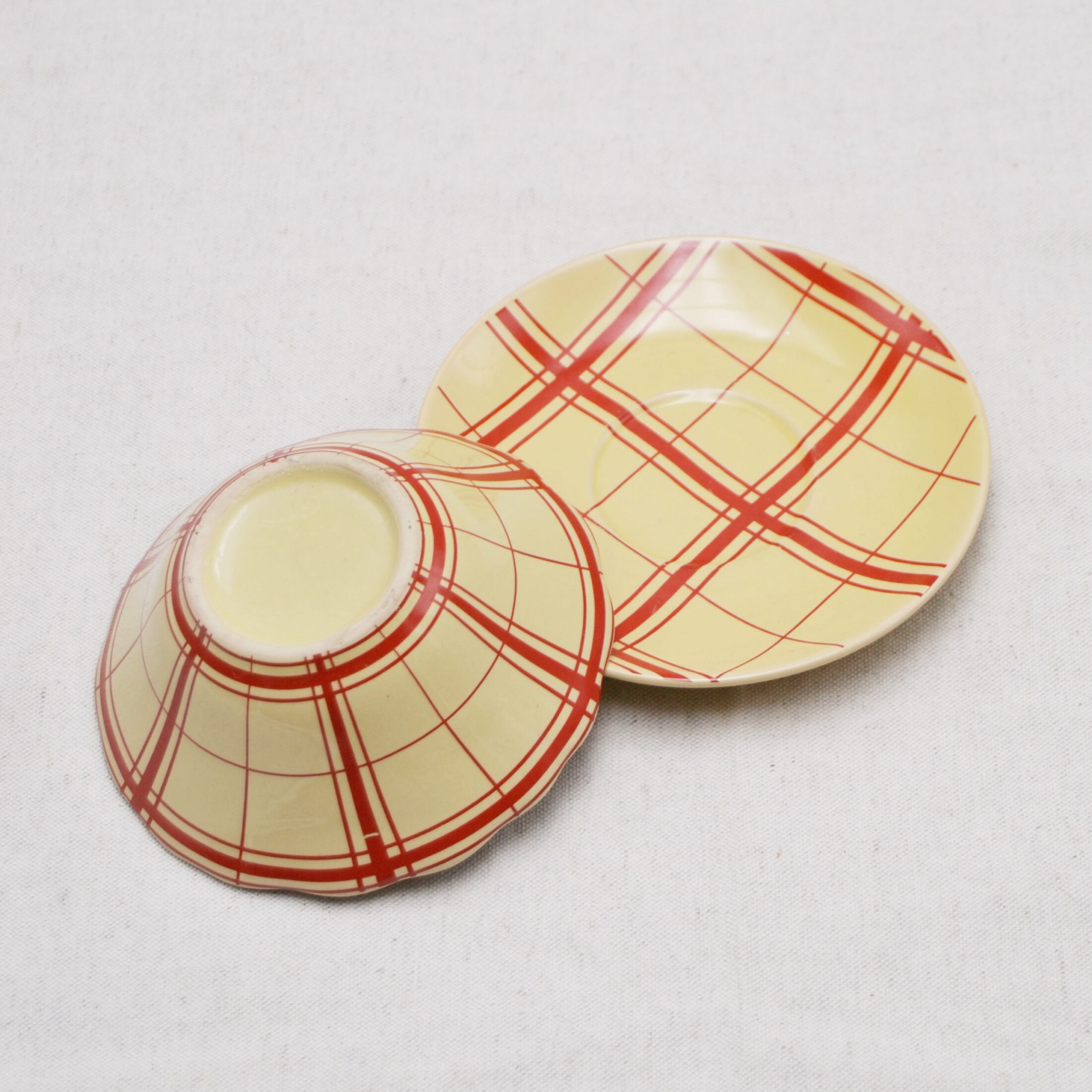 La tasse à carreaux