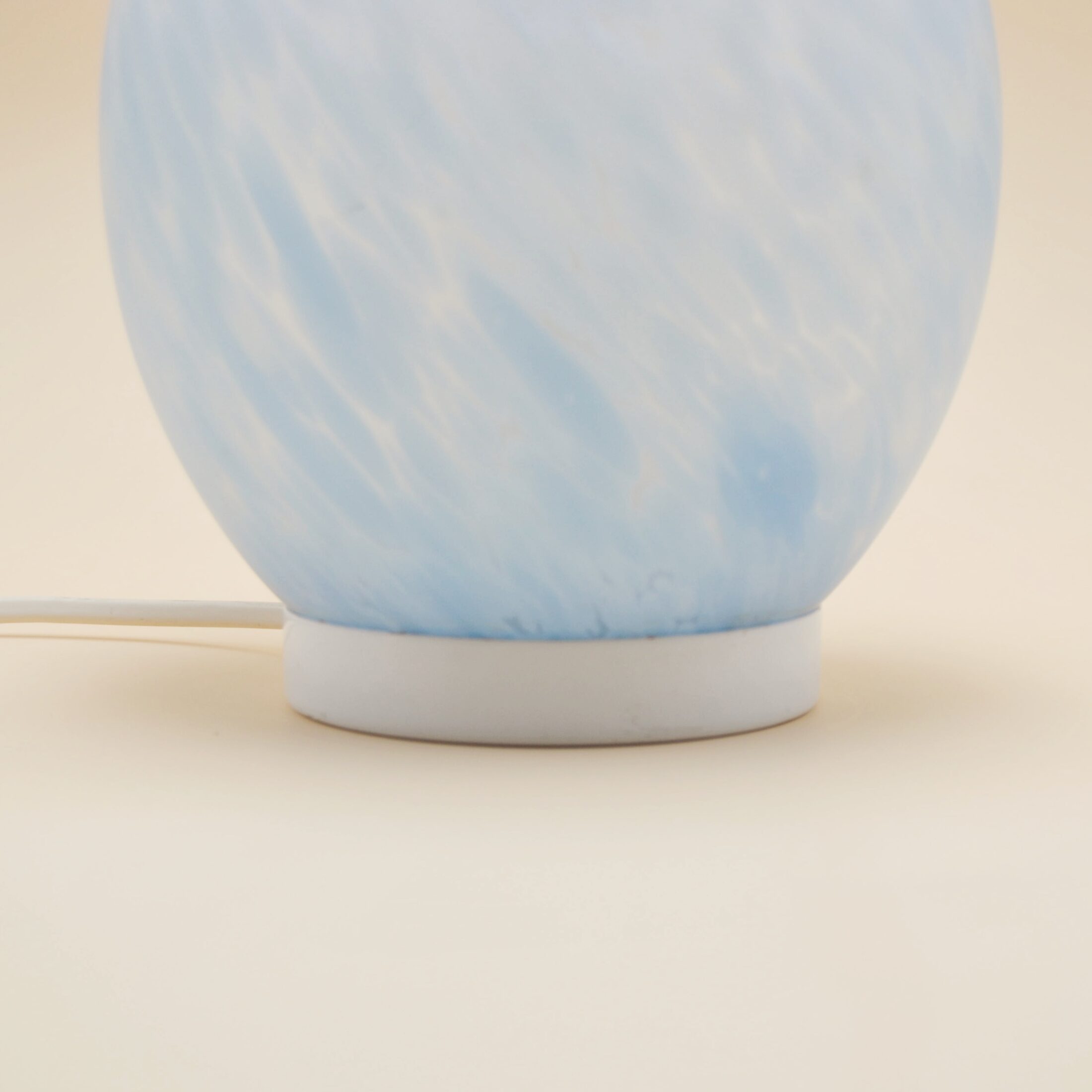 La lampe œuf bleue