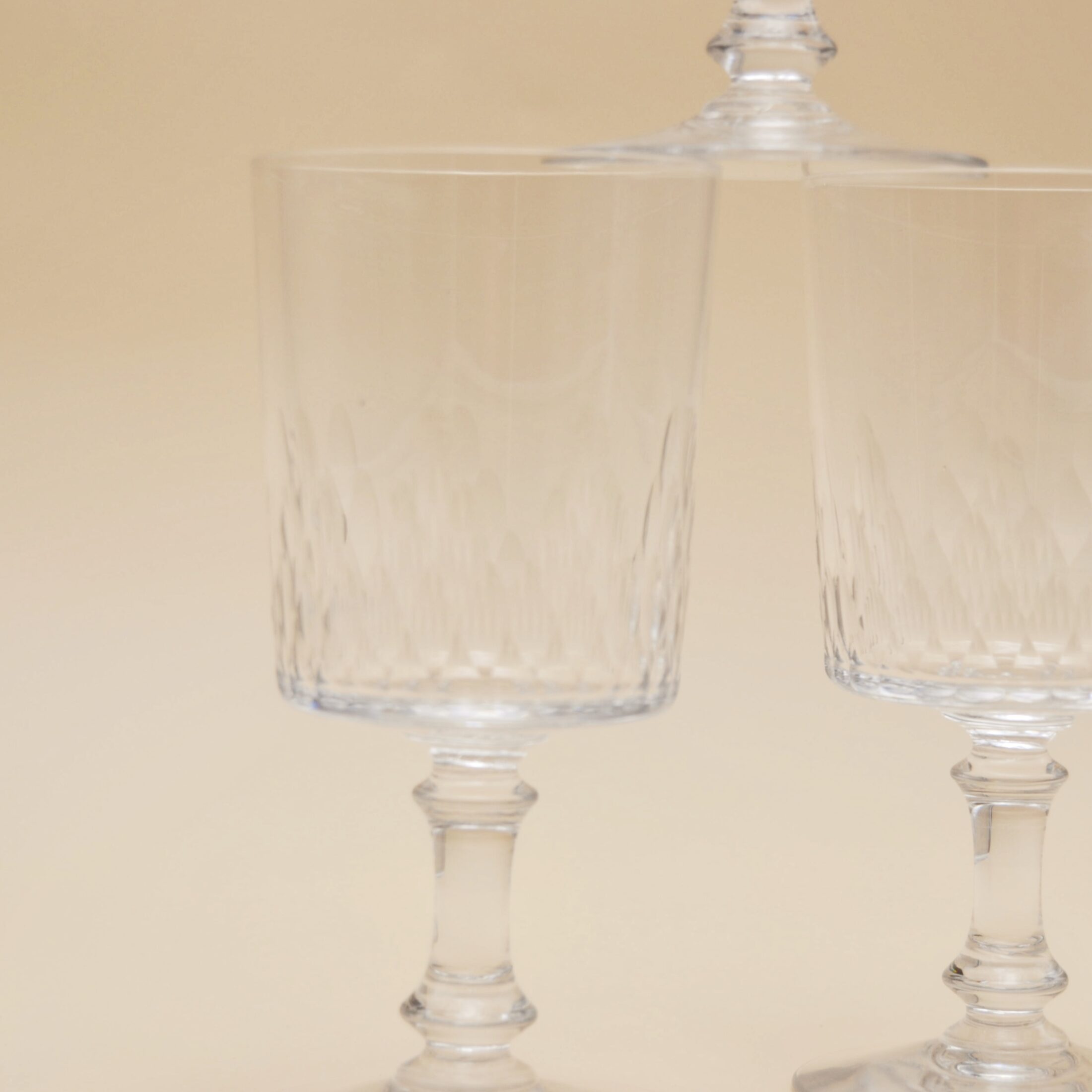 Les verres à pieds Baccarat