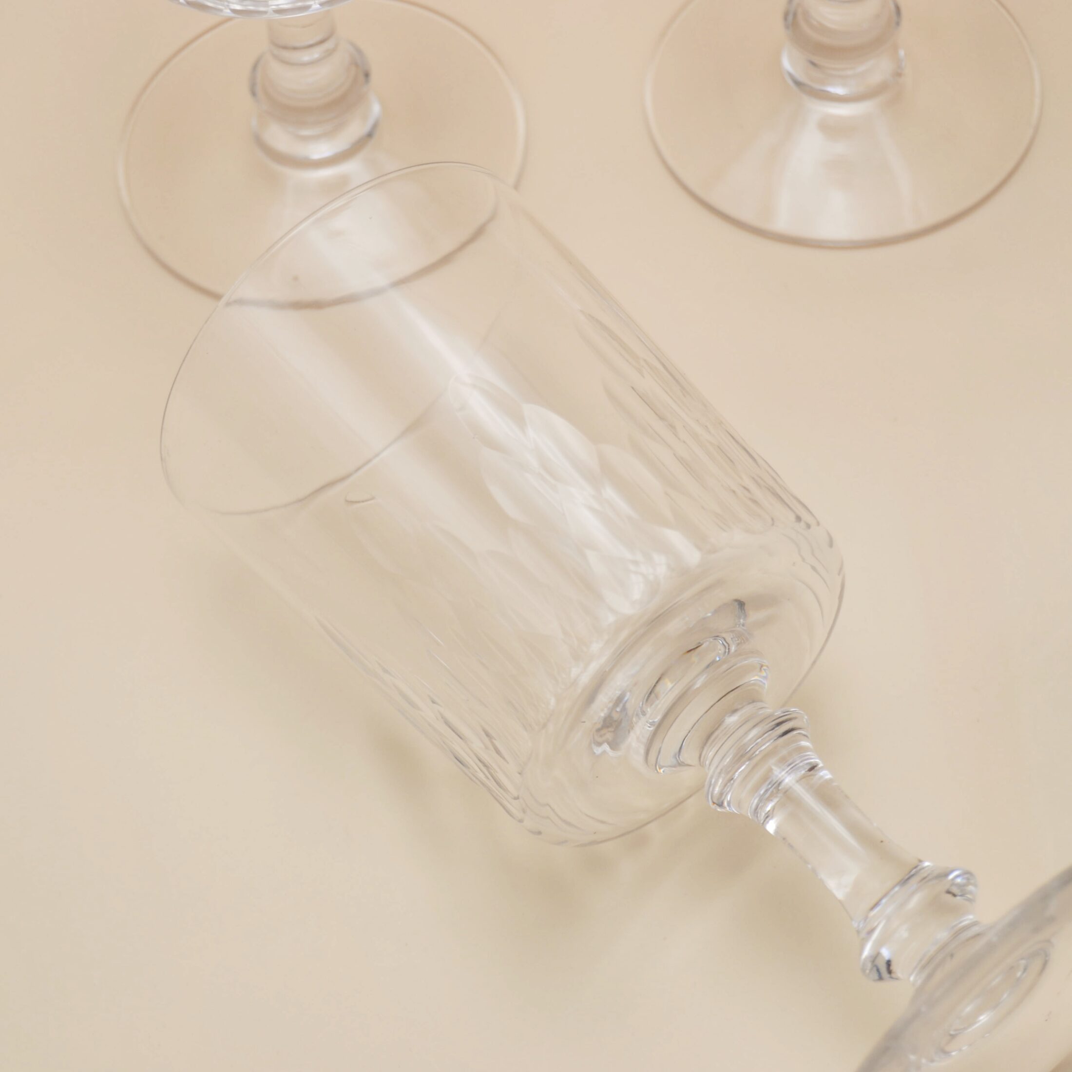 Les verres à pieds Baccarat