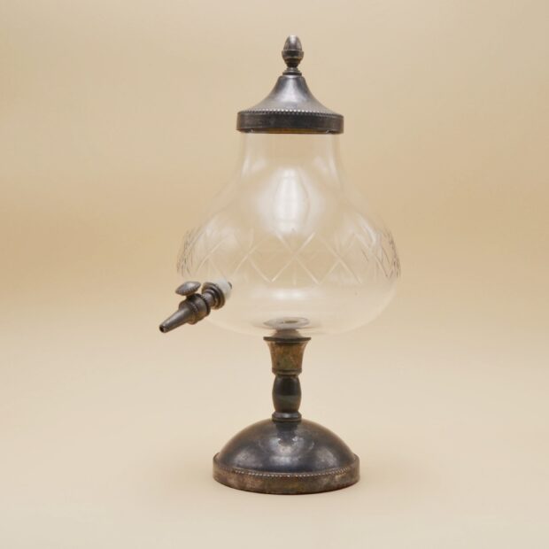 La fontaine à boisson en cristal