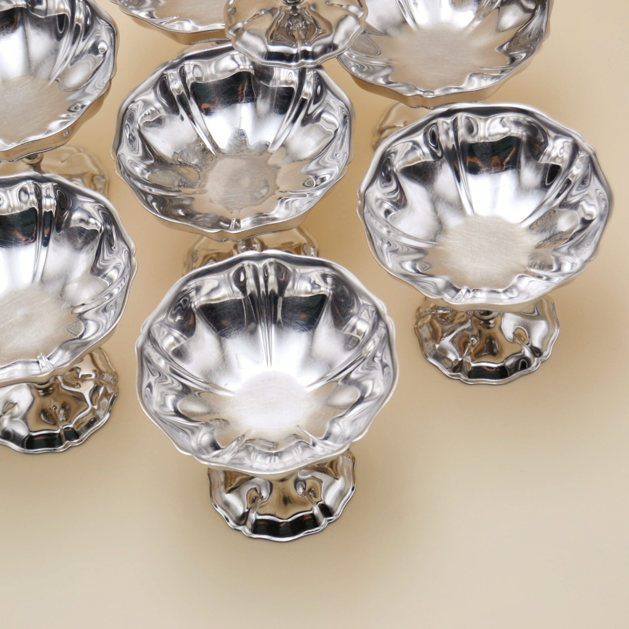 Les coupes argentées en métal