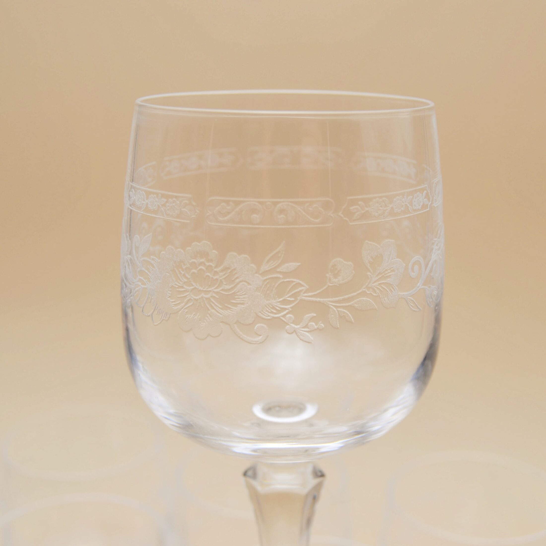 Les verres à pieds Matignon de Cristal d’Arques