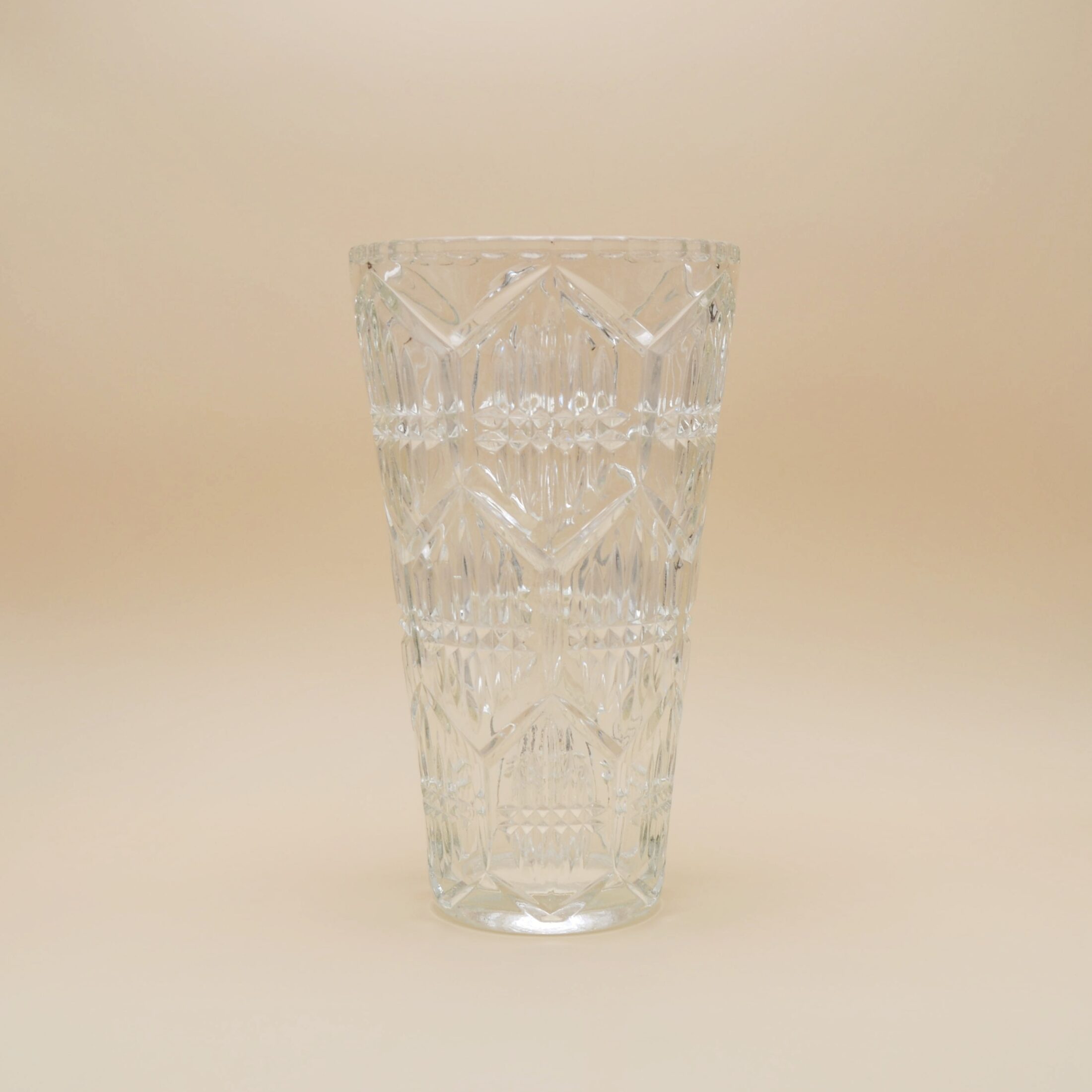 Le grand vase ciselé