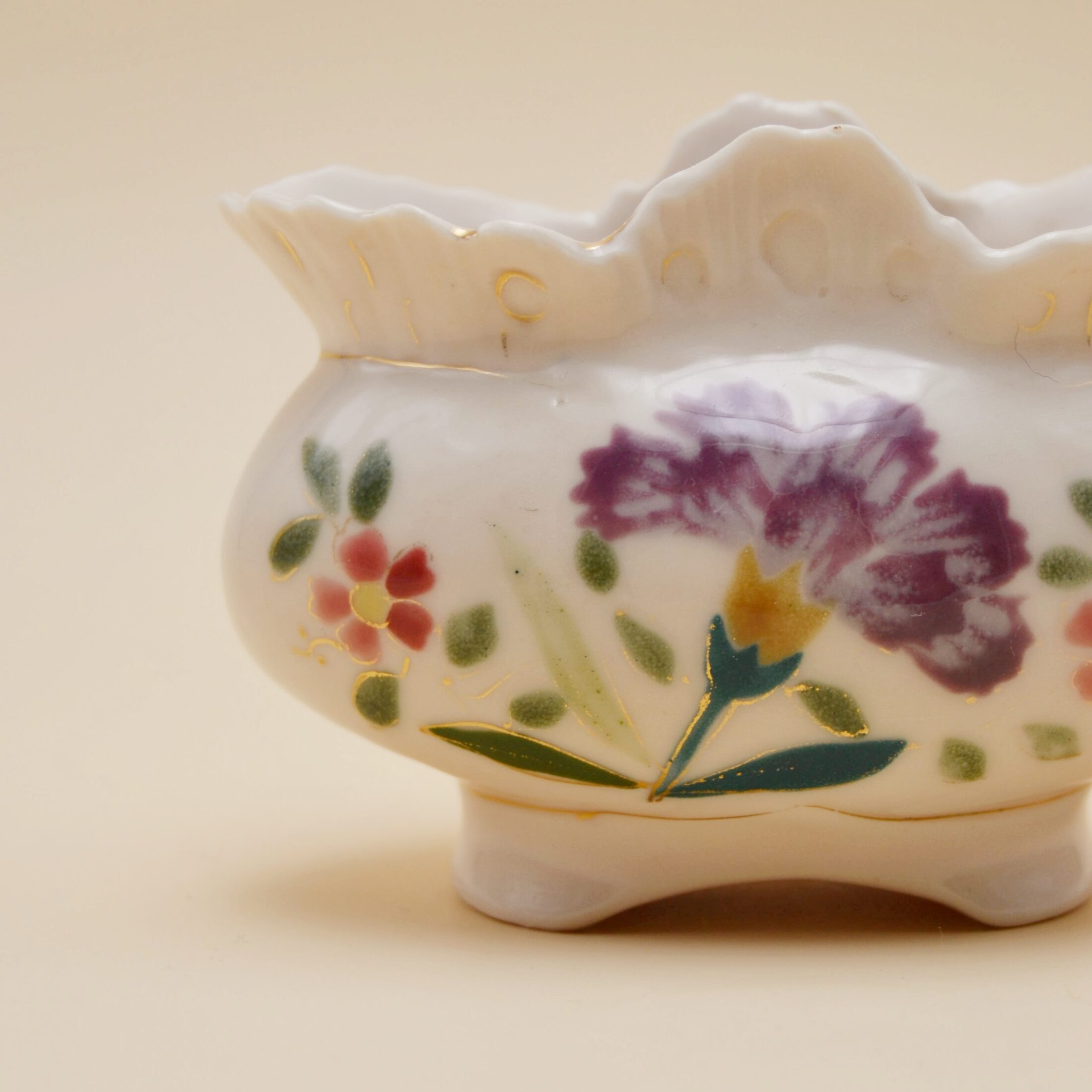 Le petit pot en porcelaine