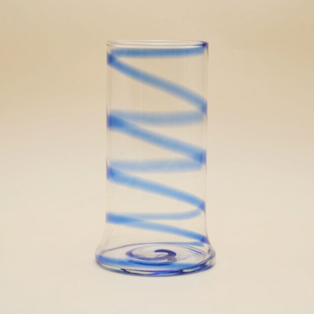 Le vase tourbillon bleu