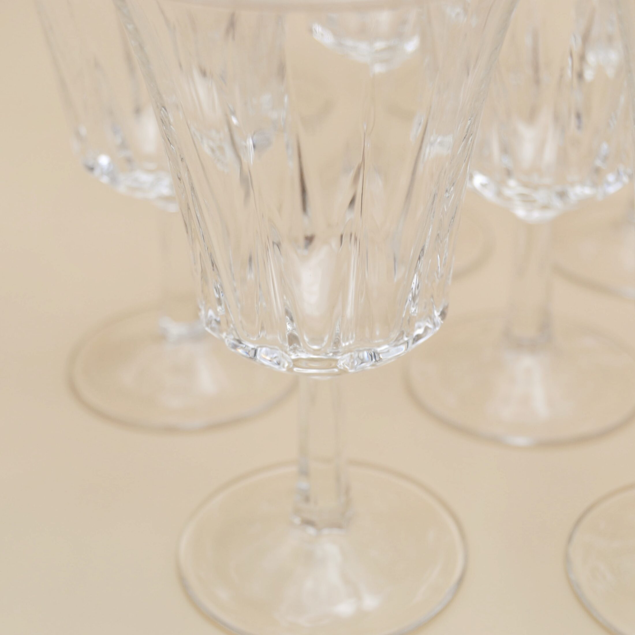 Les petits verres à pieds