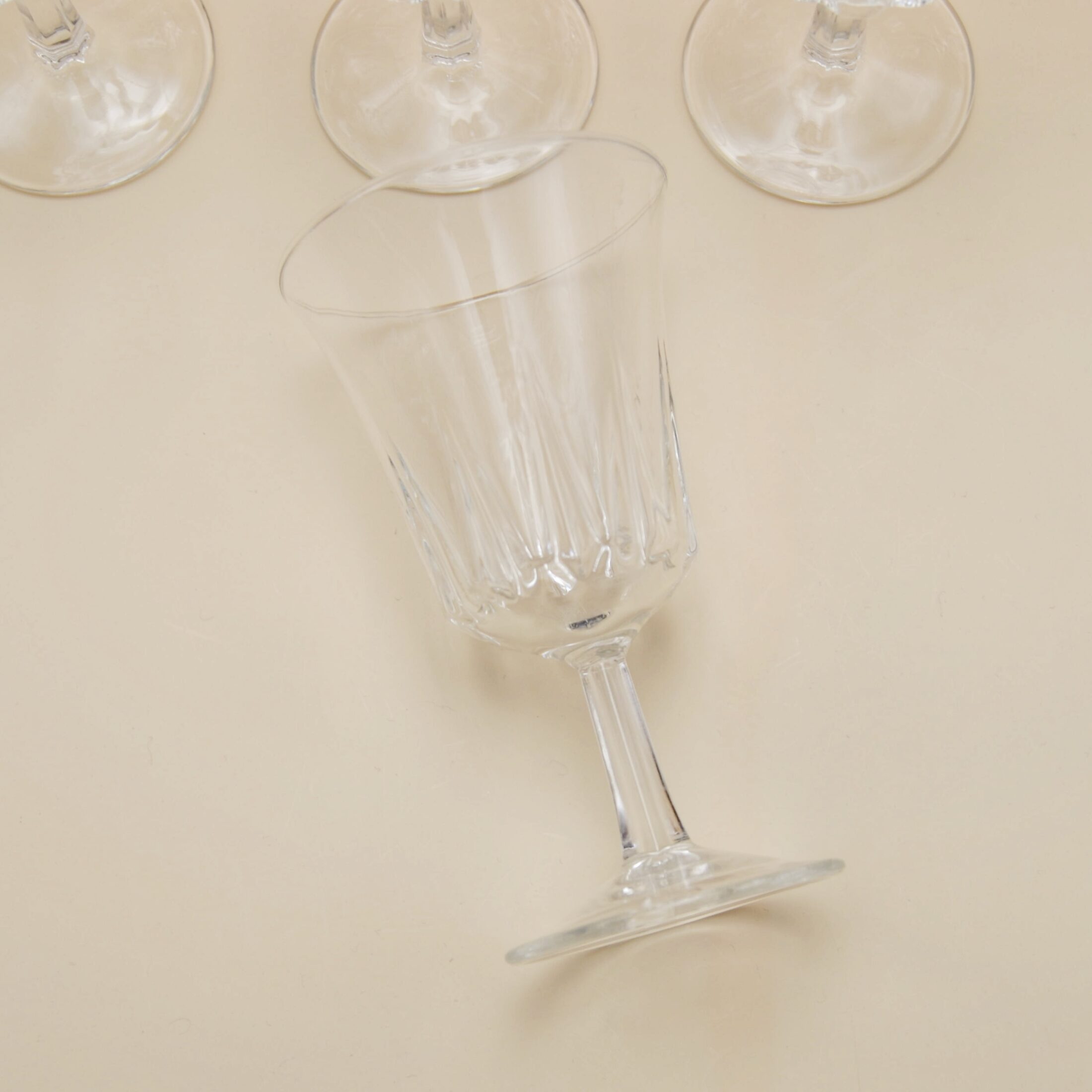 Les petits verres à pieds